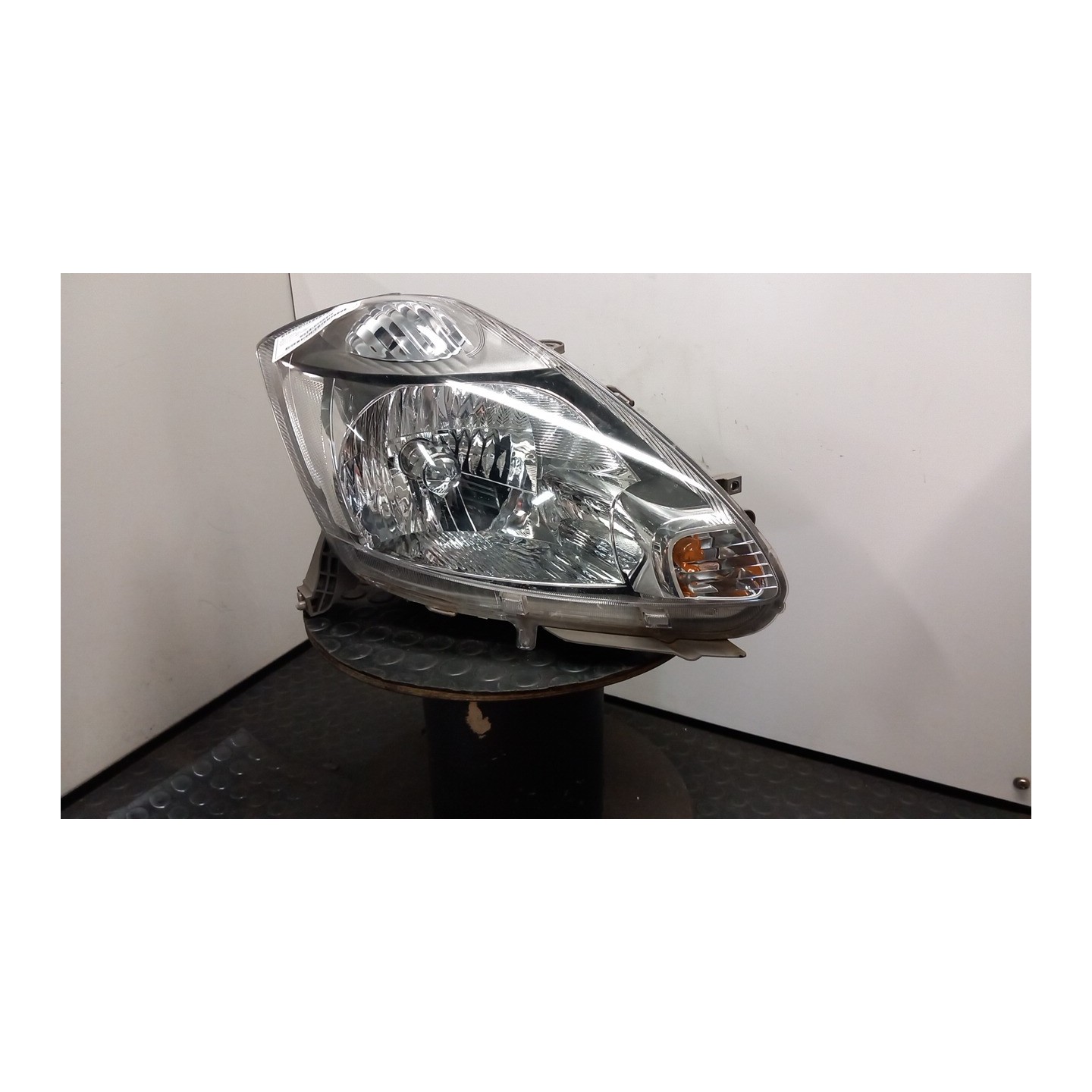 PROIETTORE DX. 025 SUBARU JUSTY (M300) (10/07-01/11) 1KR 8113097421