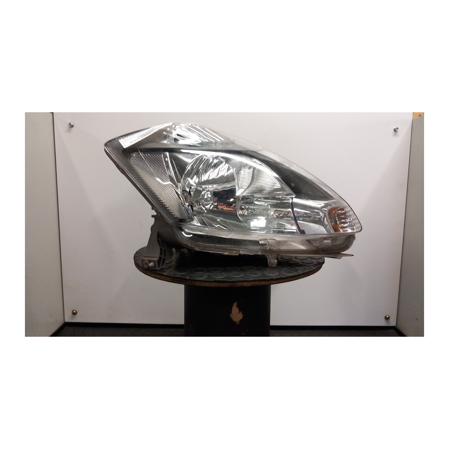 PROIETTORE DX. 025 SUBARU JUSTY (M300) (10/07-01/11) 1KR 8113097421