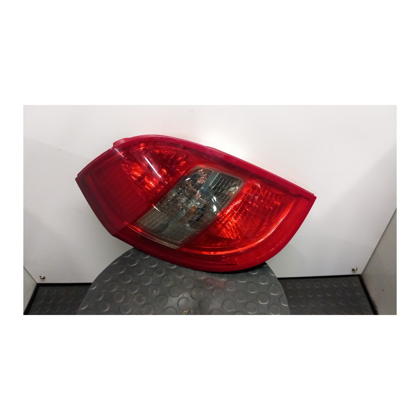 FANALE POST. P/AVANTGARDE SX. 078 MERCEDES-BENZ CLASSE A (W/C169) (07/04-04/13 640940 A1698202964