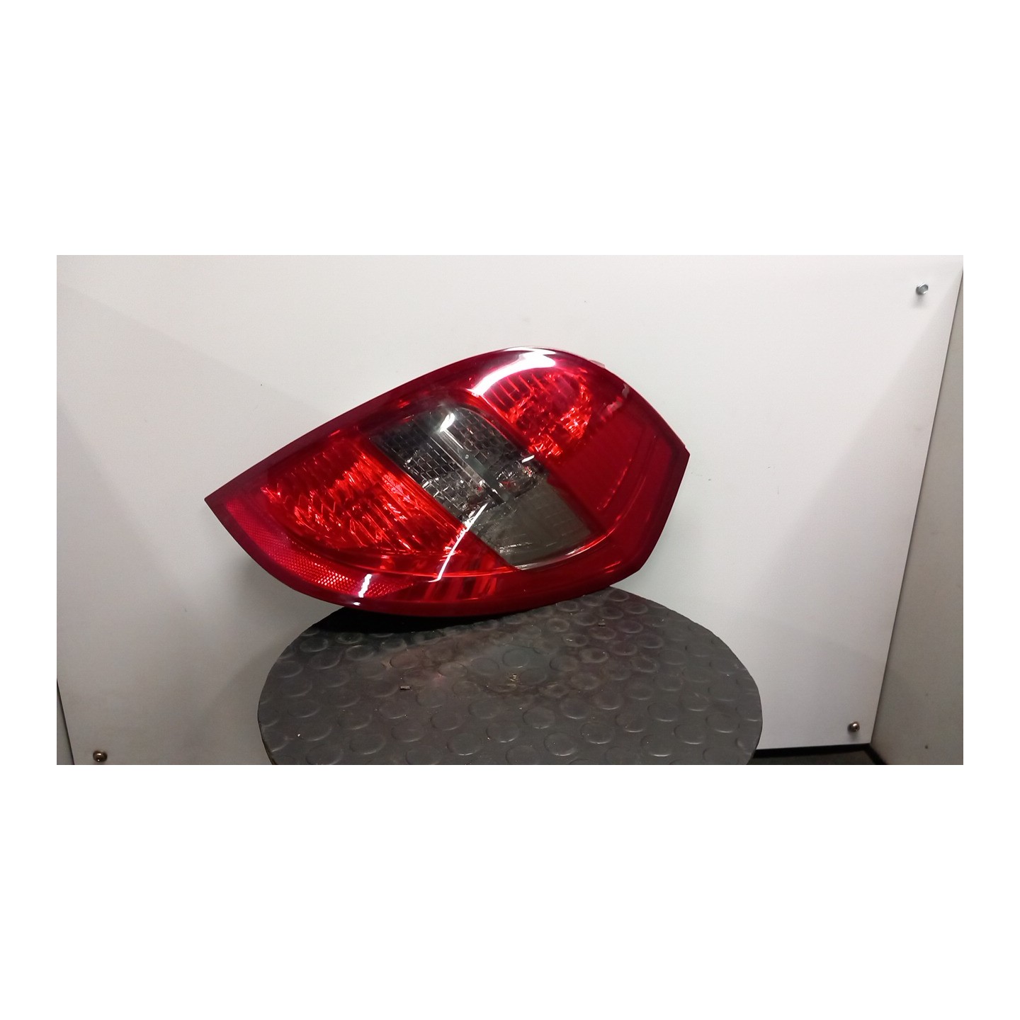 FANALE POST. P/AVANTGARDE DX. 082 MERCEDES-BENZ CLASSE A (W/C169) (07/04-04/13 640940 A1698201064