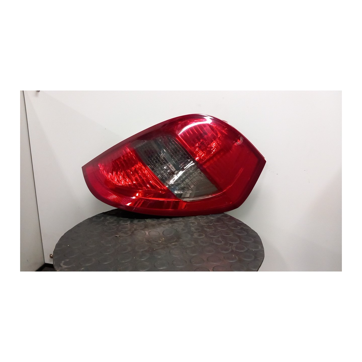 FANALE POST. P/AVANTGARDE DX. 082 MERCEDES-BENZ CLASSE A (W/C169) (07/04-04/13 640940 A1698201064