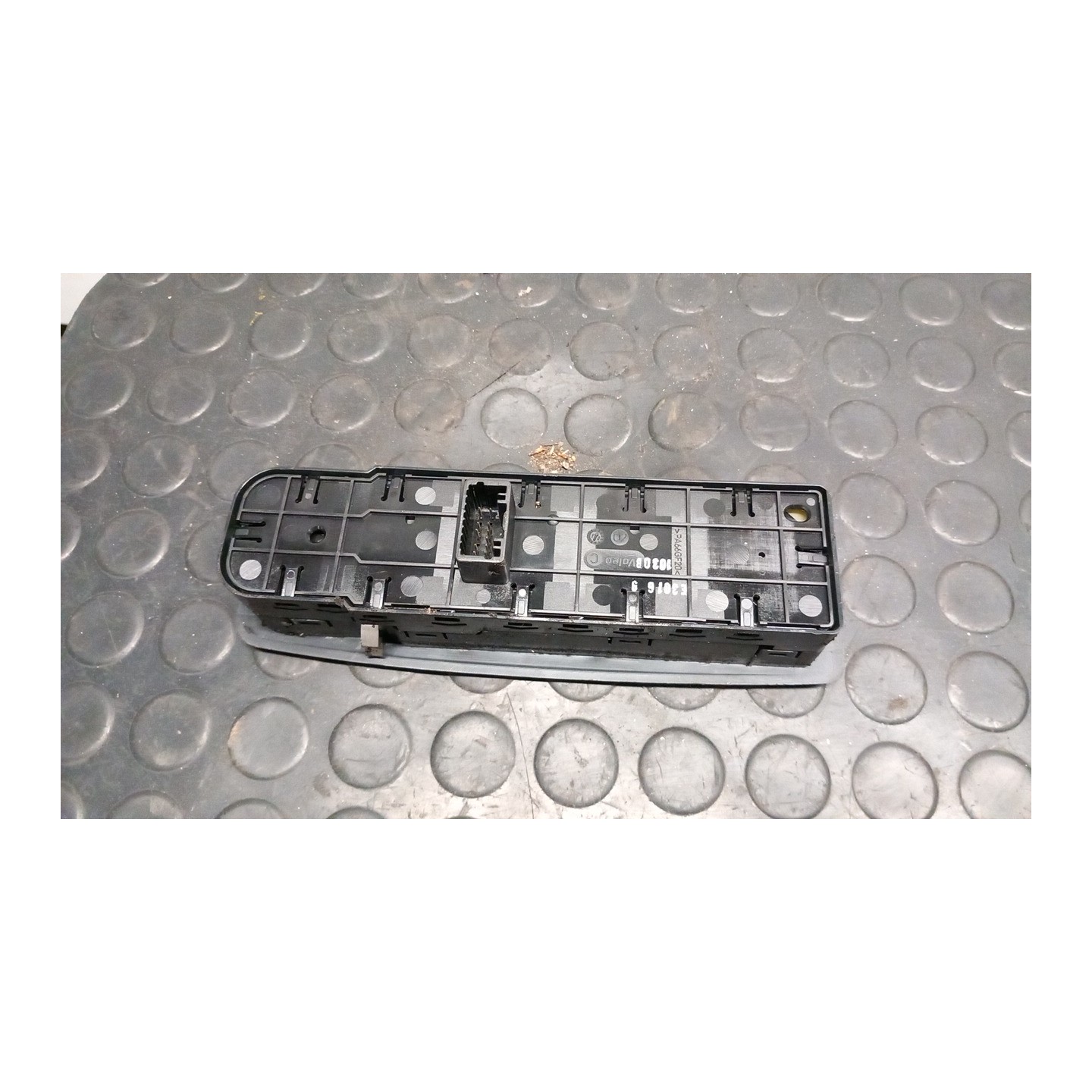 BLOCCO COMANDI ALZACRISTALLI E RETROVISORI EST. EA3  RETROV.EST.02 ELETTRICO 085 RENAULT MEGANE 3A SERIE (10/08-) K9KJ8 80961000