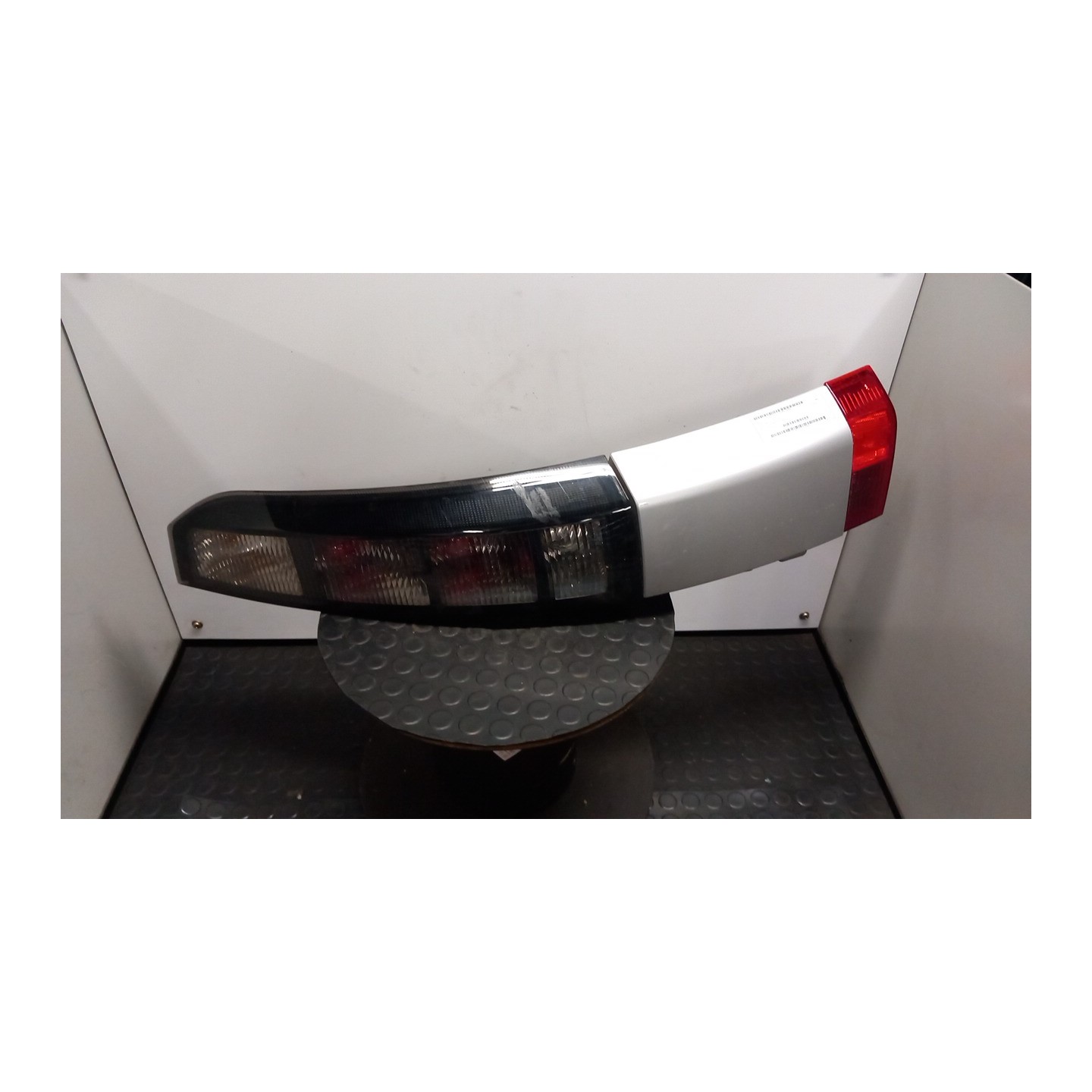 FANALE POST. DX. 088 OPEL MERIVA (X03) (03/03-12/10) Z16XE 93187880