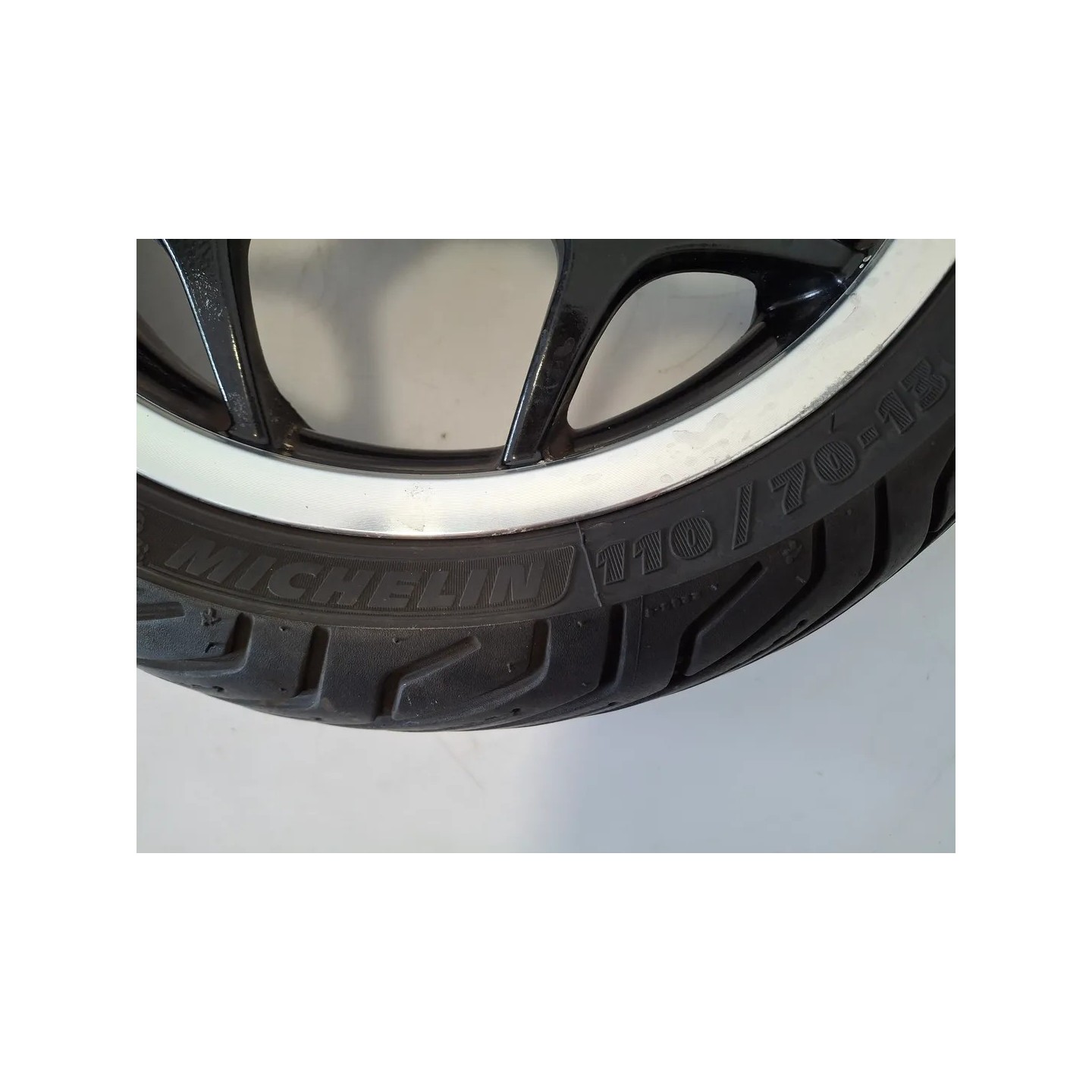 Ruota anteriore Piaggio MP3 300 (14-21) MP3 300 LT ABS Destro