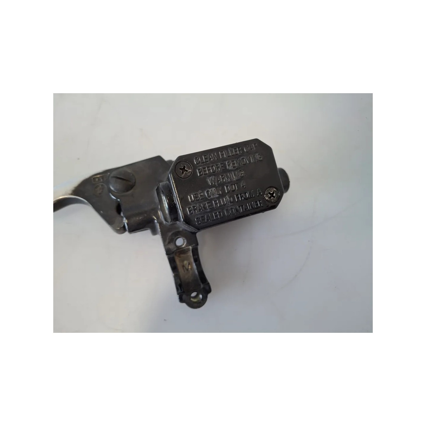 Pompa con serbatoio liquido freni posteriore con leva Piaggio MP3 300 (14-21) MP3 300 LT ABS 