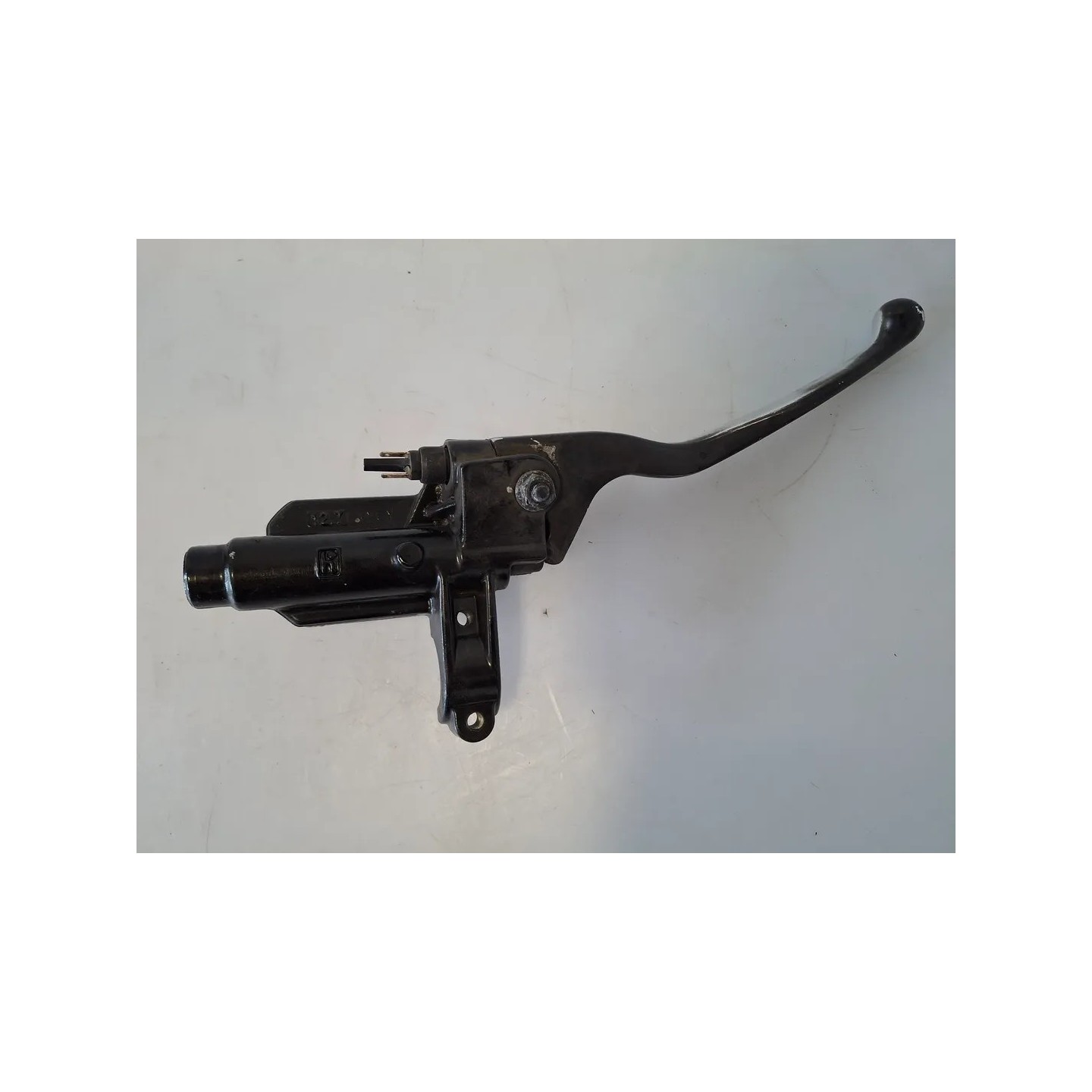 Pompa con serbatoio liquido freni posteriore con leva Piaggio MP3 300 (14-21) MP3 300 LT ABS 