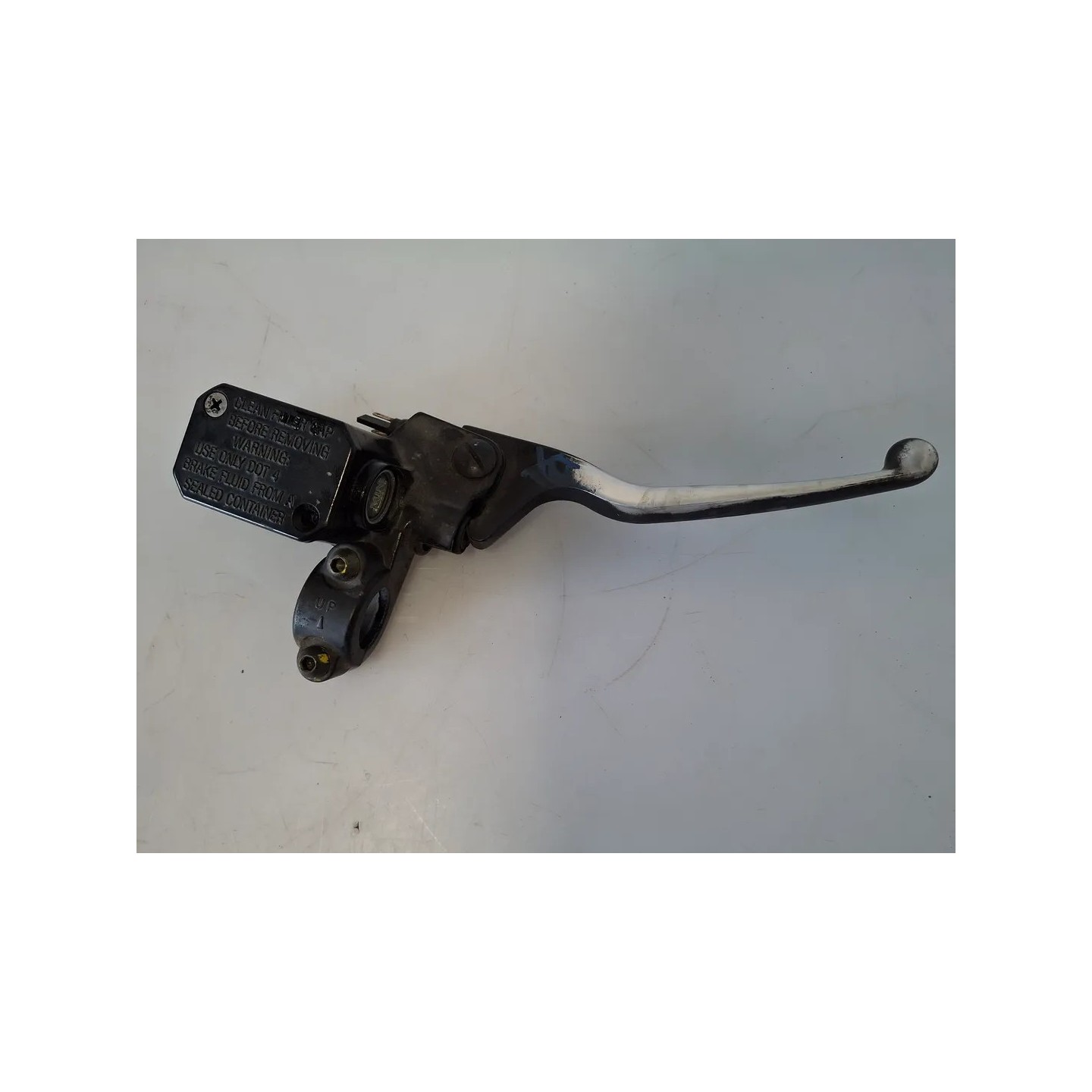 Pompa con serbatoio liquido freni anteriore con leva Piaggio MP3 300 (14-21) MP3 300 LT ABS Destro