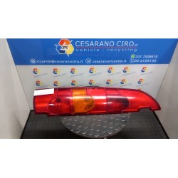 FANALE POST. P/PORTA POST. A BATTENTI SX. 019 RENAULT KANGOO (04/03-03/09) D4FF7 8200150623
