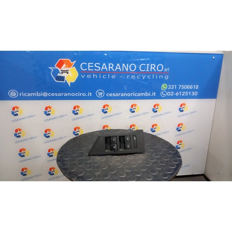 BLOCCO COMANDI ALZACRISTALLI C/CRISTALLI ELET. POST. 021 OPEL ASTRA (P10) (10/09-06/18) A17DTR 13305011