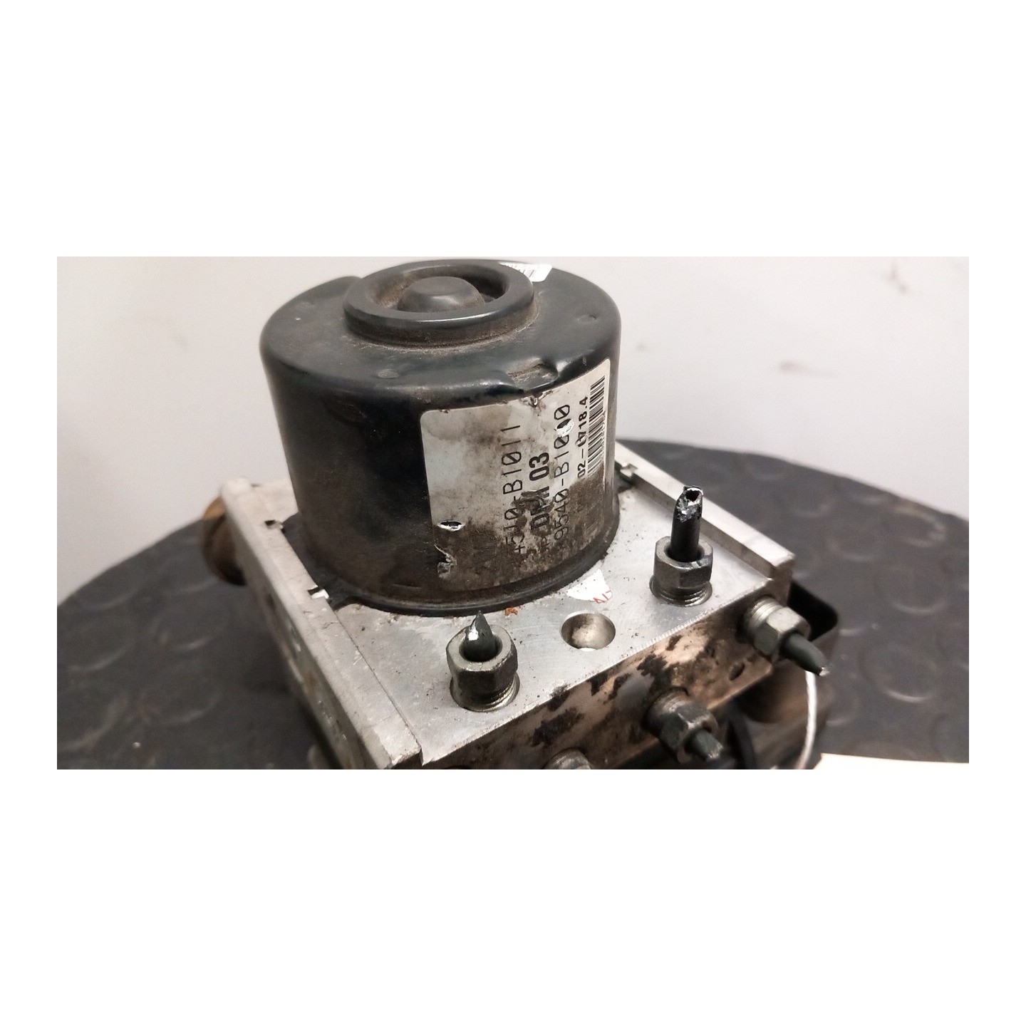 AGGREGATO ABS 039 DAIHATSU SIRION 2A SERIE (01/05-) 1KR 44050B1010