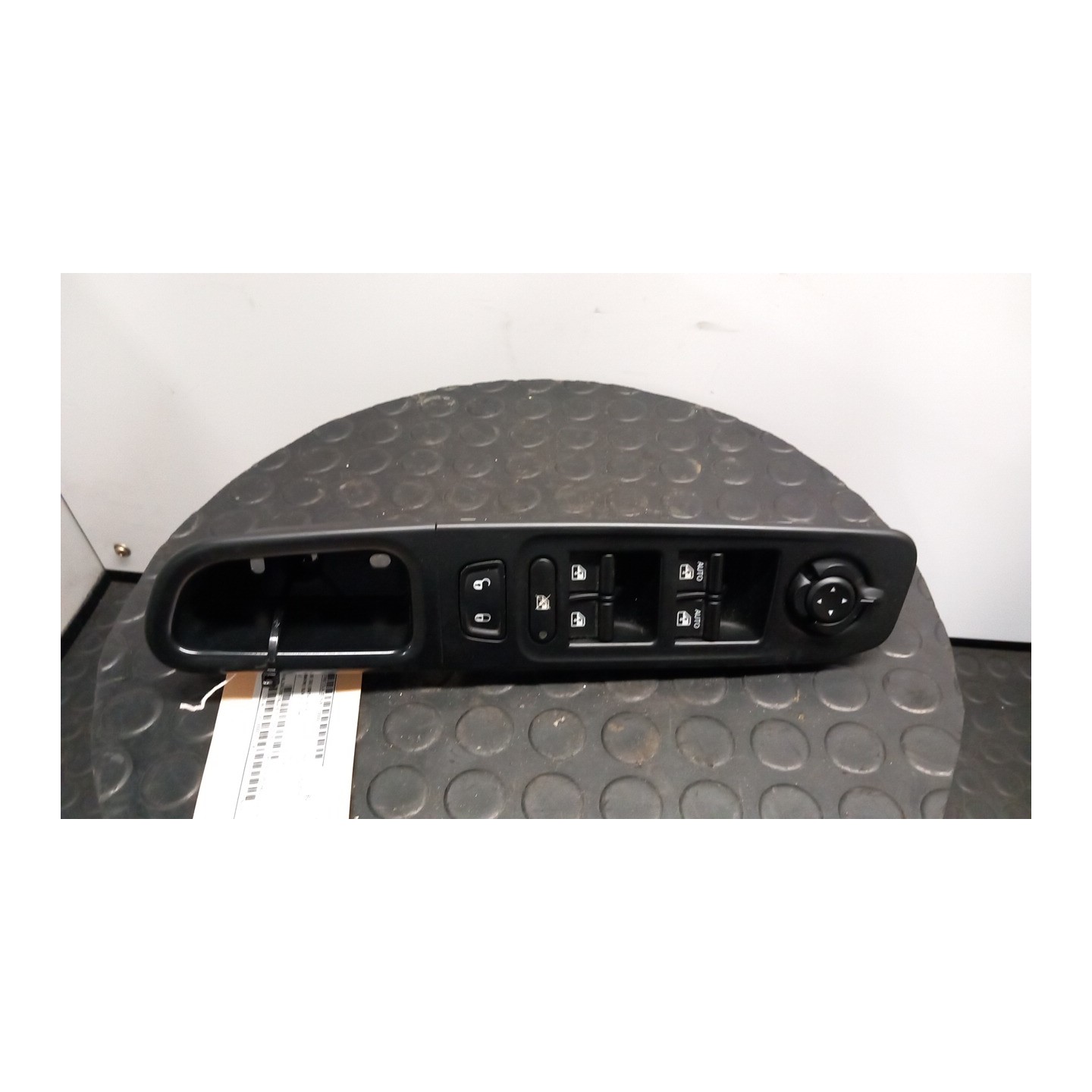 BLOCCO COMANDI ALZACRISTALLI E RETROVISORI EST. P/RETROV.RICHIUD.ELETTR. 001 JEEP RENEGADE (5I) (08/14-08/19) 55260384 73560394
