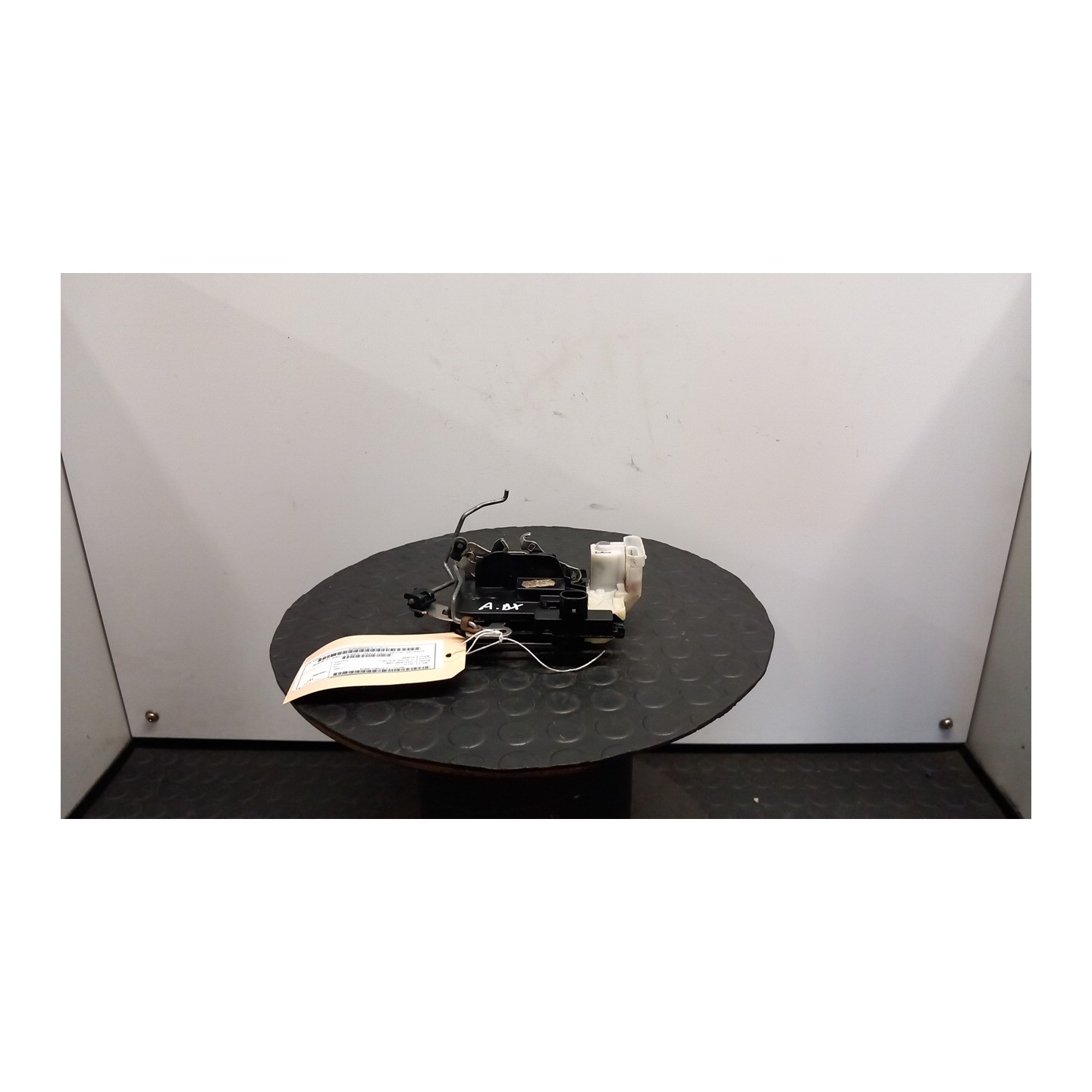 SERRATURA CHIUSURA C.ZTA PORTA ANT. 4/2000 ALZ. CENTR. DX. 076 LANCIA LYBRA (05/99-10/06) 182A4000 46762792