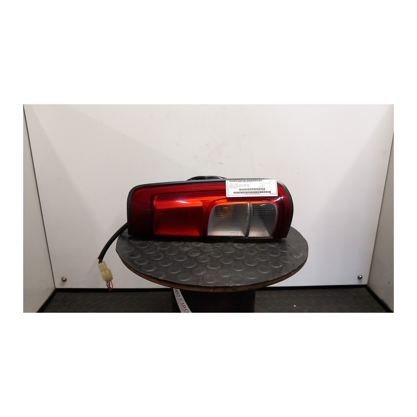 TRASPARENTE FANALE POST. DX. 097 SUZUKI IGNIS 1A SERIE (10/00-10/03) M13A 3565074G50000
