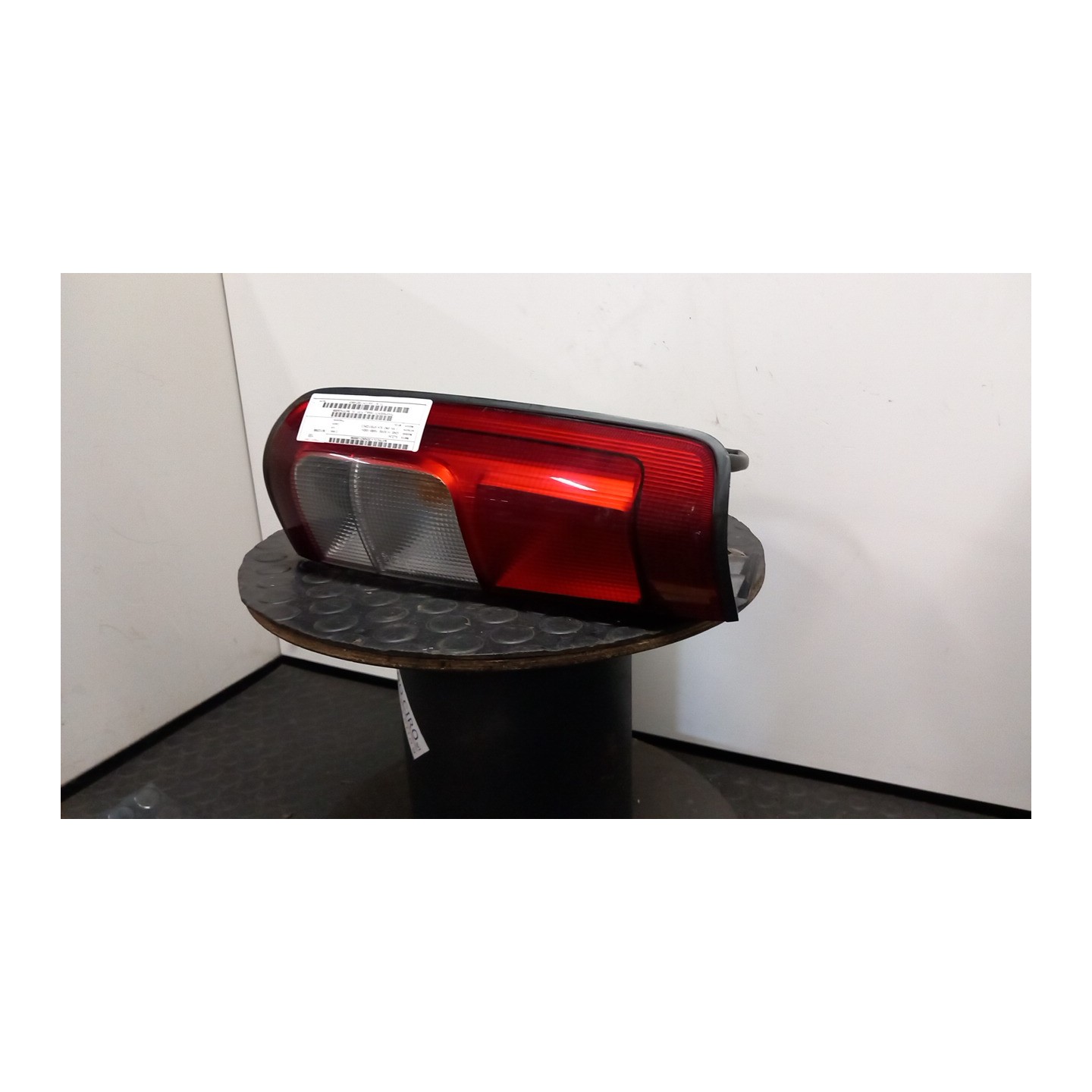 TRASPARENTE FANALE POST. SX. 098 SUZUKI IGNIS 1A SERIE (10/00-10/03) M13A 3567074G50000