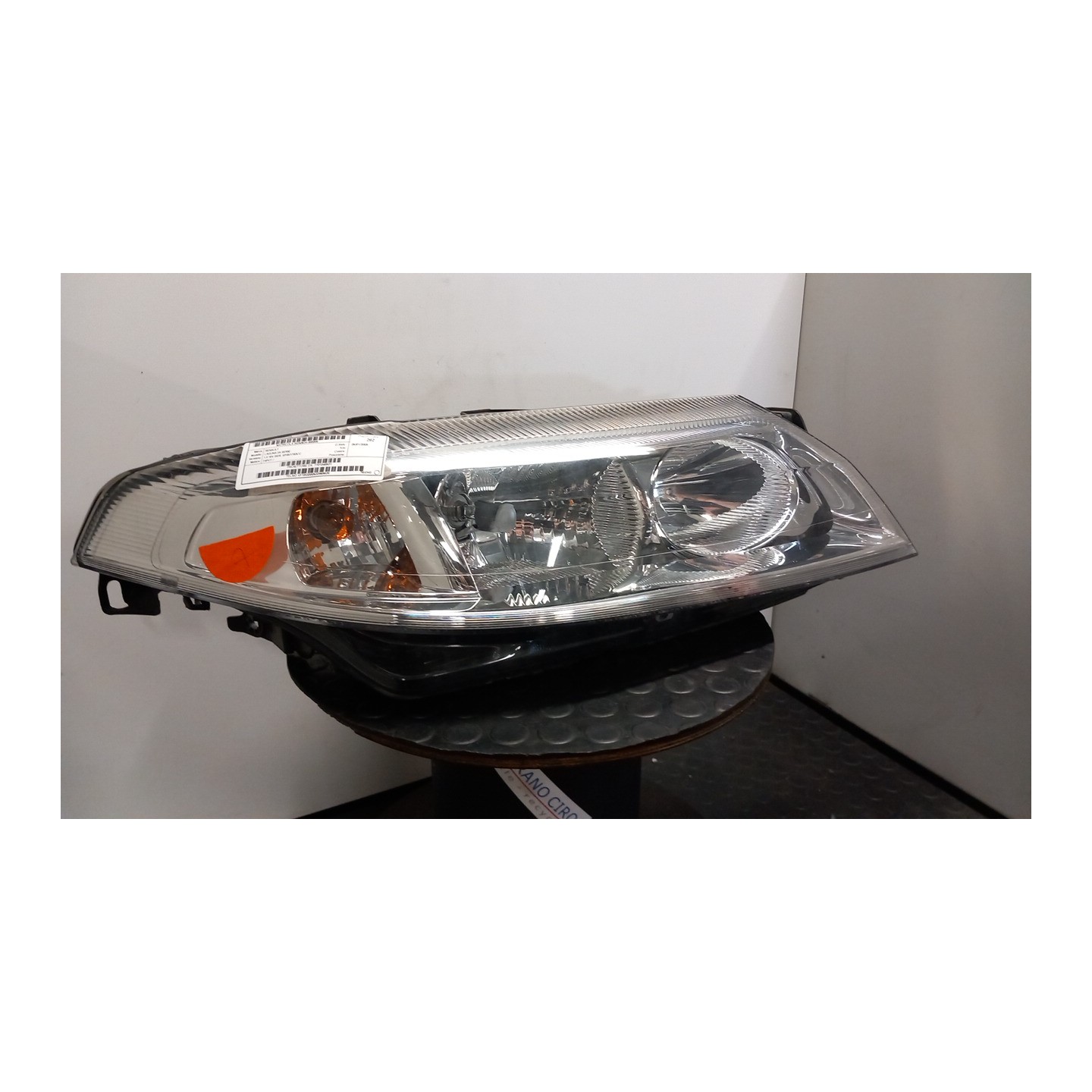 PROIETTORE DX. 005 RENAULT LAGUNA 2A SERIE (03/01-09/07) F4PC7 7701048931