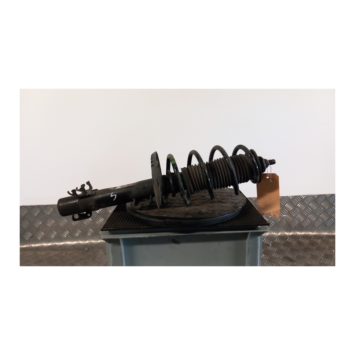 AMMORTIZZATORE ANT. CAMPO MOLL.36/37/38/53 SX. 061 VOLKSWAGEN POLO (6R) (05/09-10/14) CFW 6R0413031C