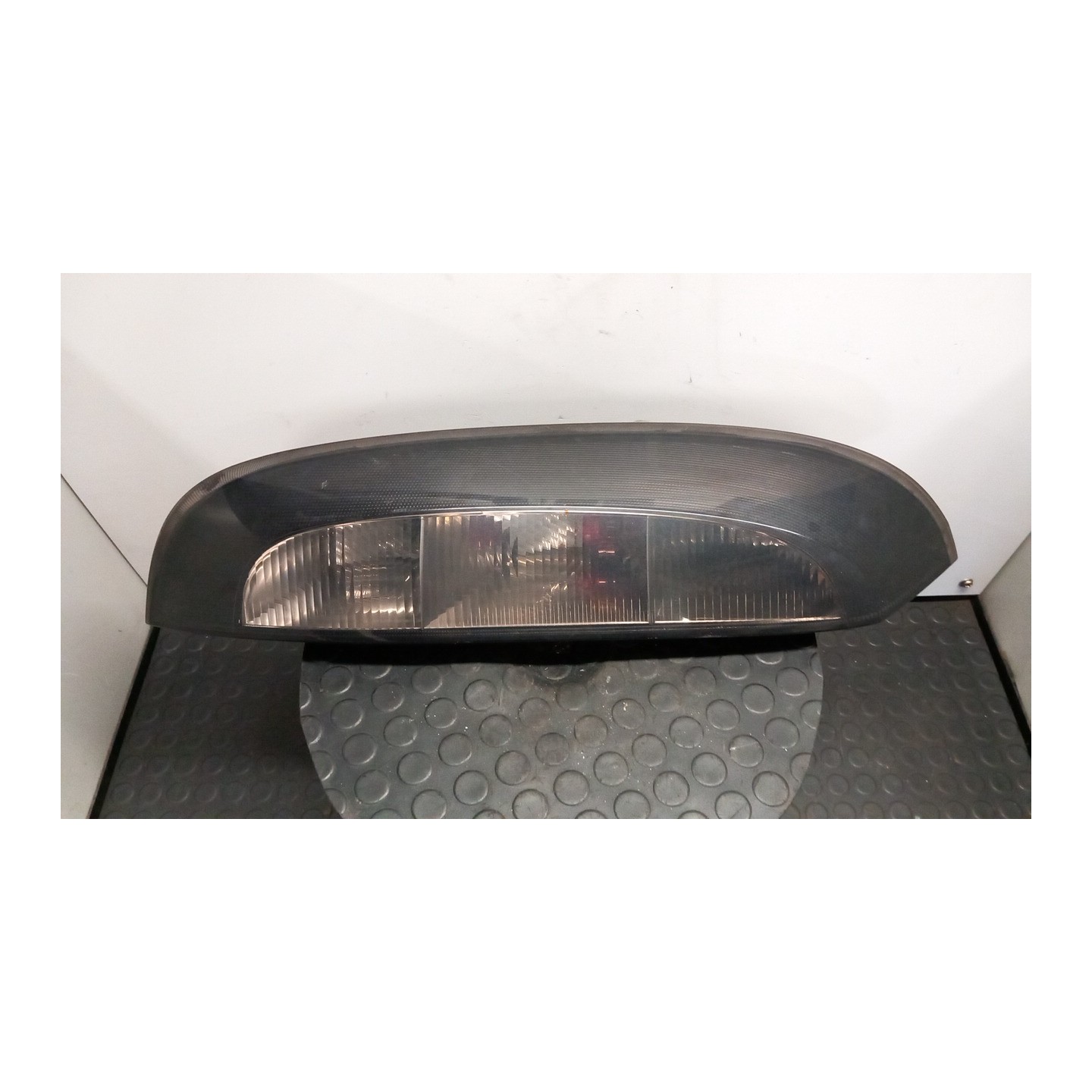 FANALE POST. TINTA SCURA SX. 032 OPEL CORSA (X01) (10/00-06/06) Z12XEP 93170222