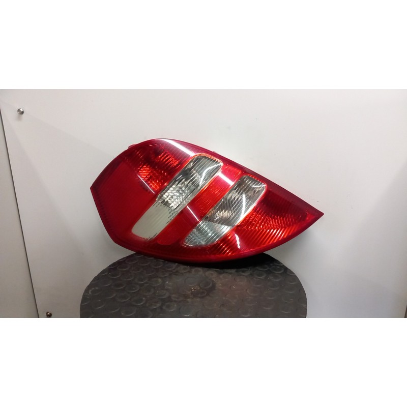 FANALE POST. P/AVANTGARDE SX. 040 MERCEDES-BENZ CLASSE A (W/C169) (07/04-04/13 266940 A1698202964