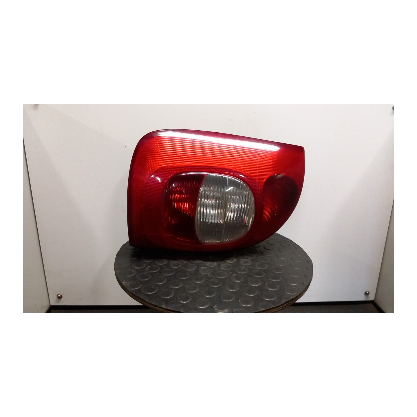 FANALE POST. SX. 057 CITROEN XSARA PICASSO (12/99-01/10) RHY 6350FV