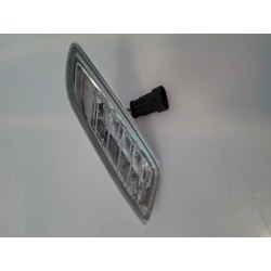 Indicatore direzione anteriore Piaggio Vespa 150 Primavera (E5) Vespa 150 Primavera 3V ABS Sinistro