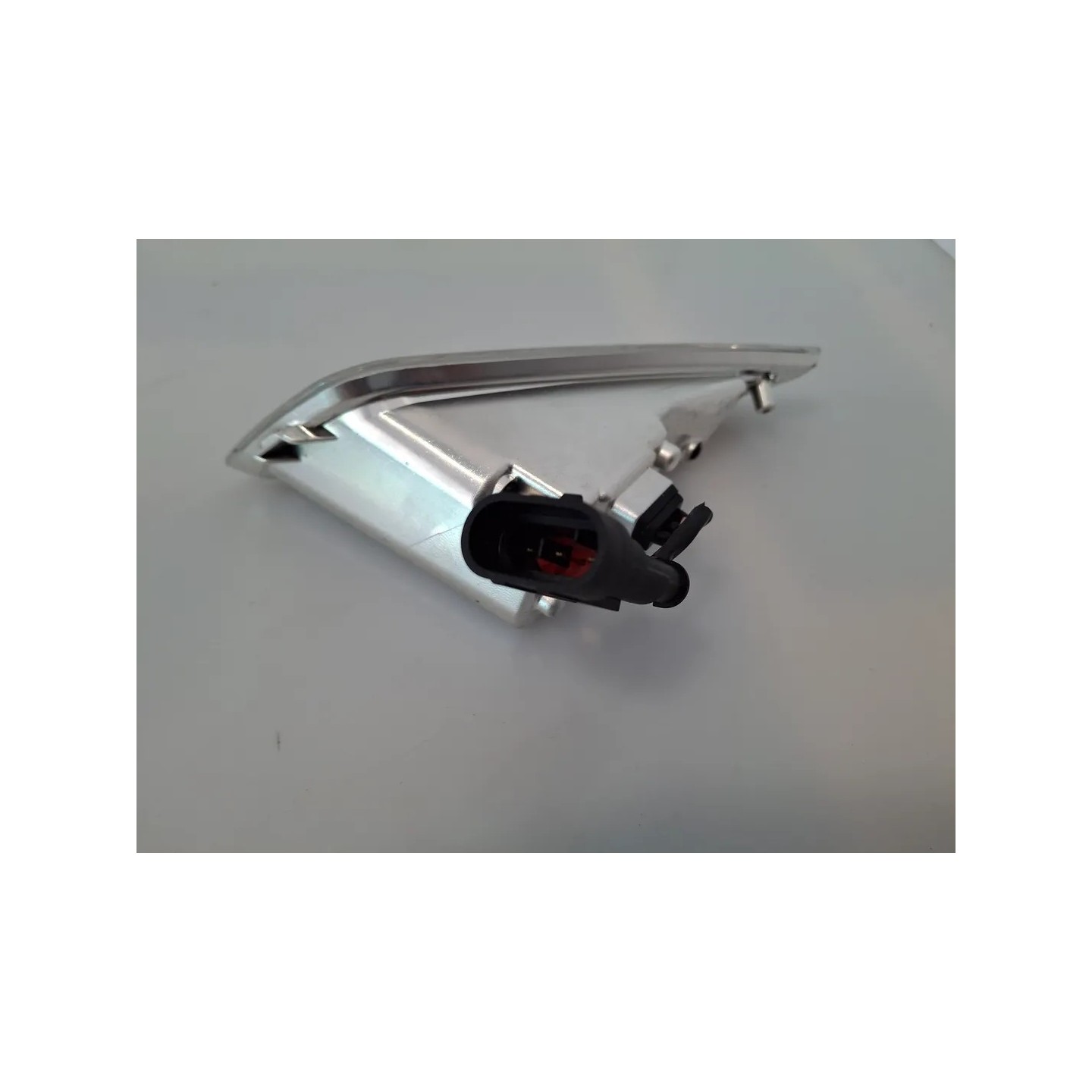 Indicatore direzione anteriore Piaggio Vespa 150 Primavera (E5) Vespa 150 Primavera 3V ABS Sinistro