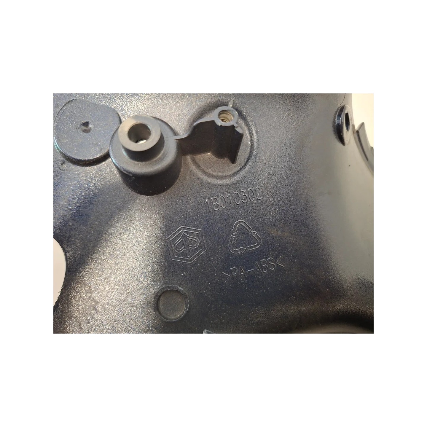 Protezione inferiore manubrio Piaggio Vespa 150 Primavera (E5) Vespa 150 Primavera 3V ABS 