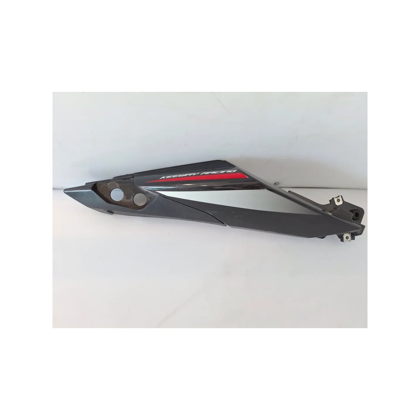 Codone superiore Keeway RKR 125 Destro
