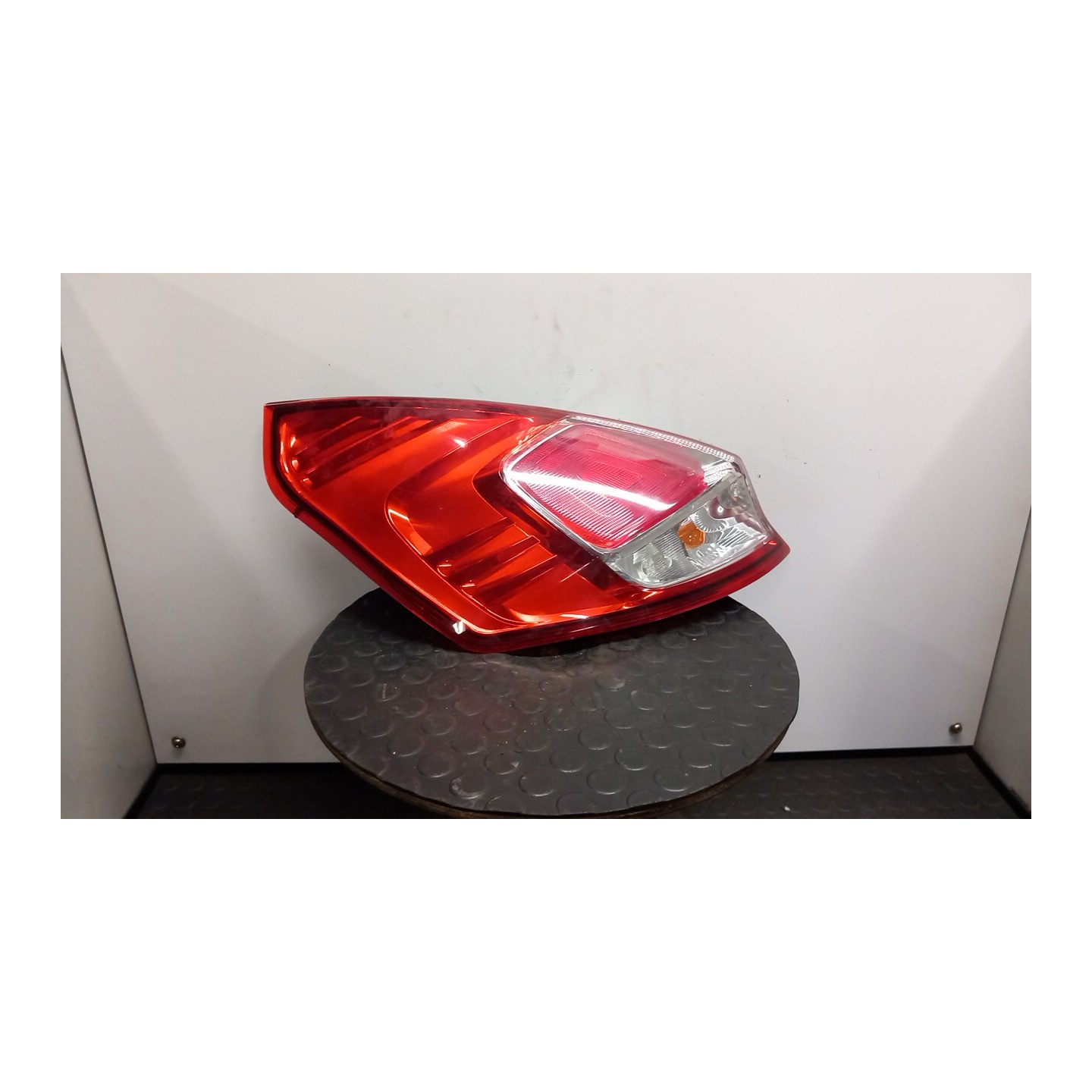 FANALE POST. SX. 016 FORD FIESTA (CCN) (11/12-) RTJB 1823622