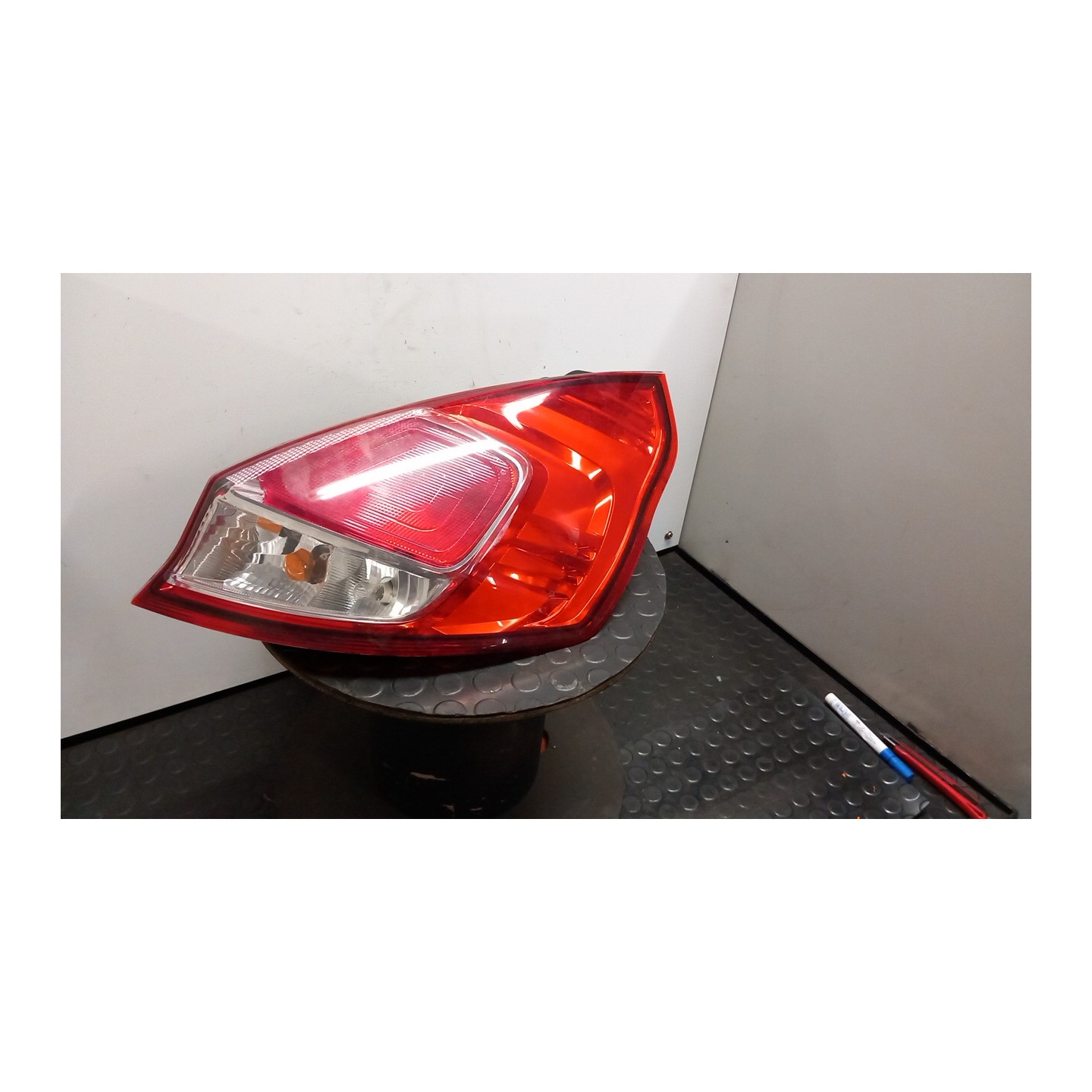 FANALE POST. DX. 017 FORD FIESTA (CCN) (11/12-) RTJB 1823621