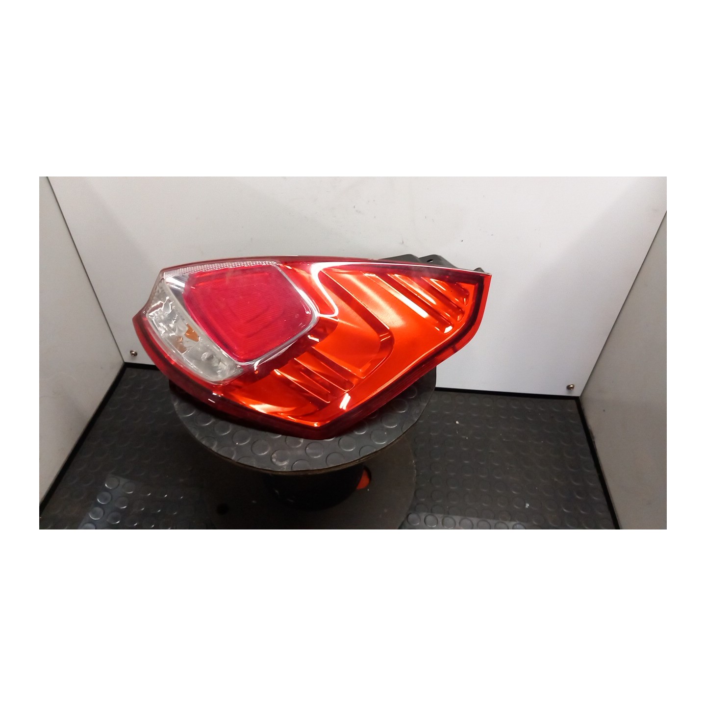 FANALE POST. DX. 017 FORD FIESTA (CCN) (11/12-) RTJB 1823621