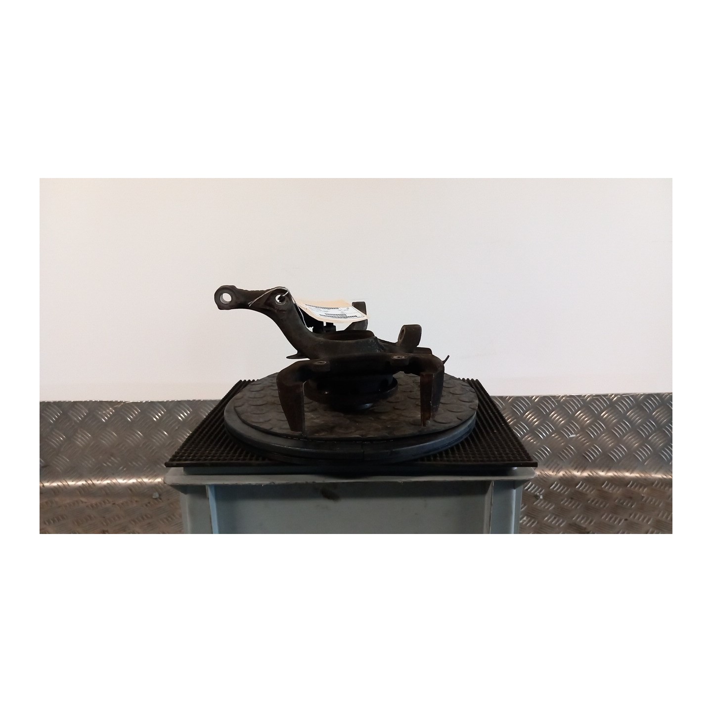 MONTANTE SOSP. ANT. DX. 051 VOLKSWAGEN POLO 3A SERIE (11/94-09/01) AUD 6N0407256B