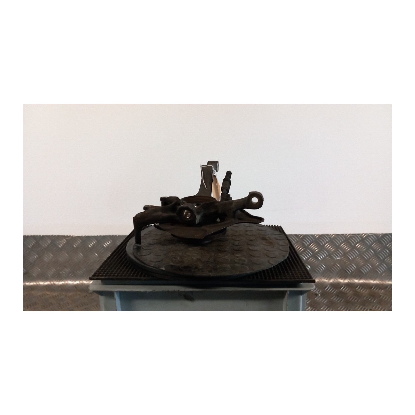 MONTANTE SOSP. ANT. DX. 051 VOLKSWAGEN POLO 3A SERIE (11/94-09/01) AUD 6N0407256B
