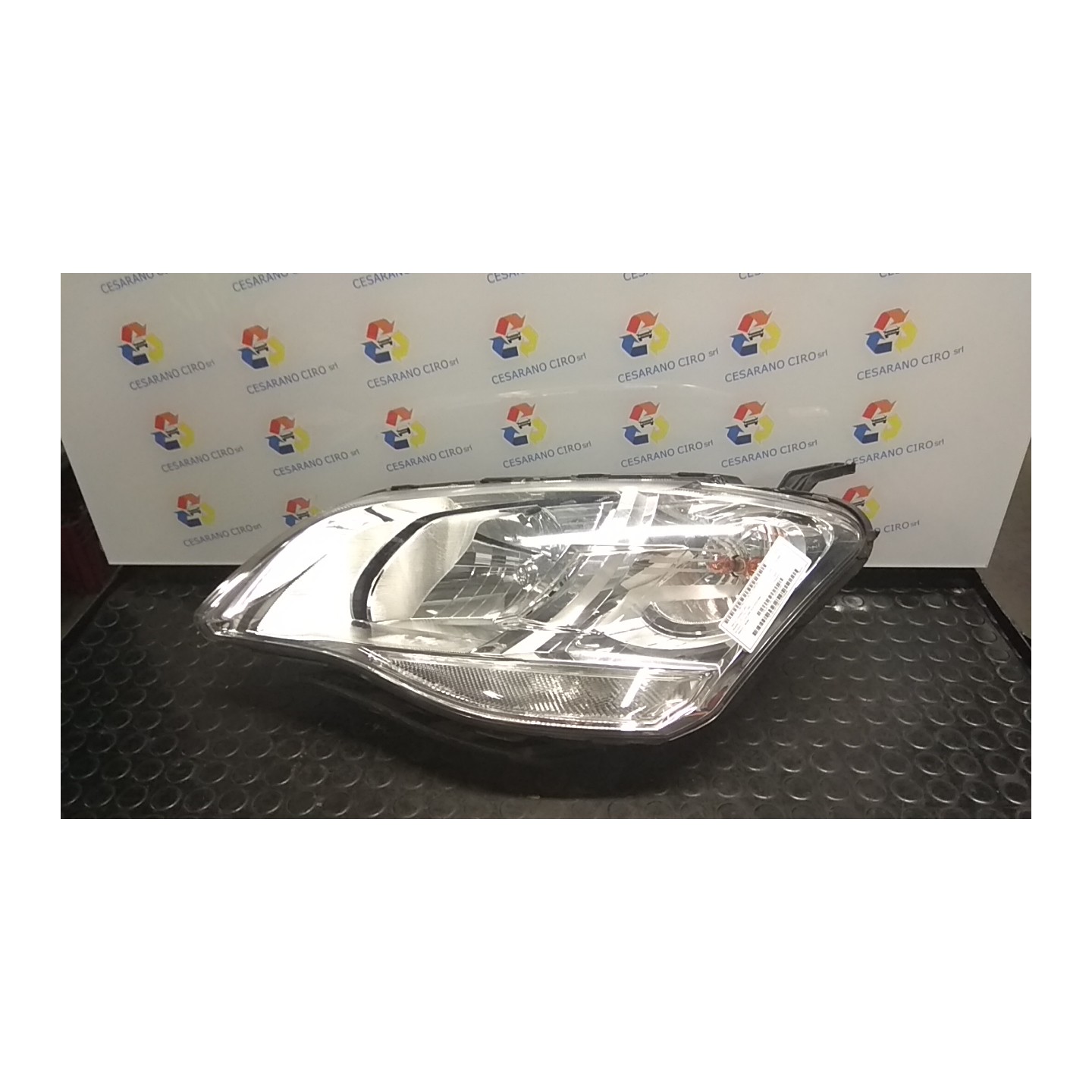 PROIETTORE SX. 105 SSANGYONG ACTYON (11/06-) 664951 8310131203