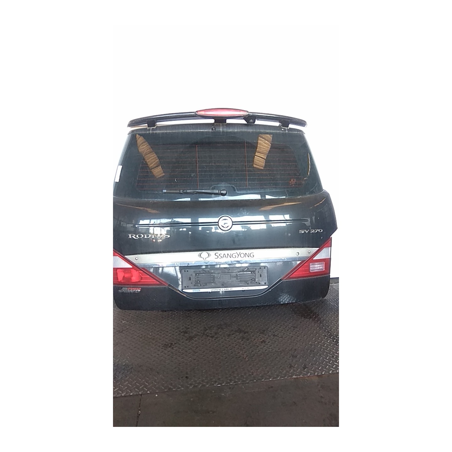 PORTELLO POST. 054 SSANGYONG RODIUS (05/05-05/09) 665926 6401121101