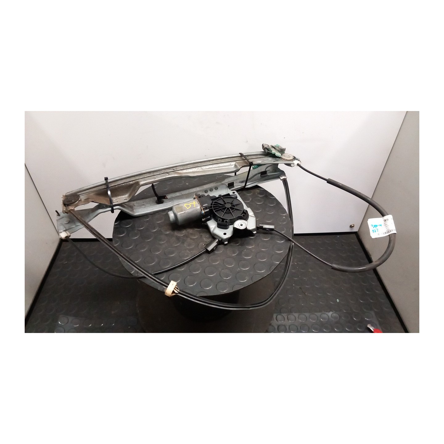 ALZACRISTALLO ELETTR. PORTA ANT. A IMPULSI C/MOTORINO DX. 064 RENAULT CLIO 3A SERIE (07/05-05/09) K9KT7 8200826173