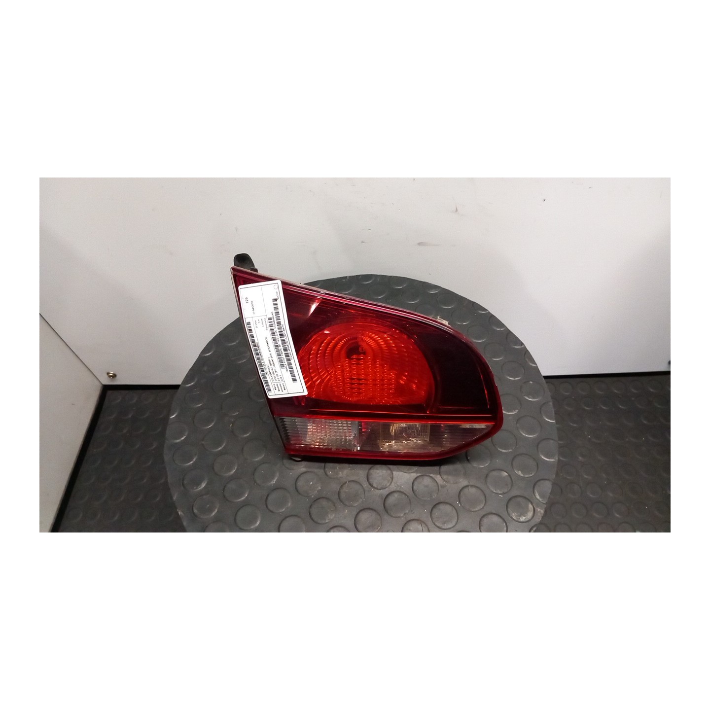 FANALE POST. PARTE INT. HELLA SX. 083 VOLKSWAGEN GOLF (5K/AJ) (09/08-) CFF 5K0945093AB