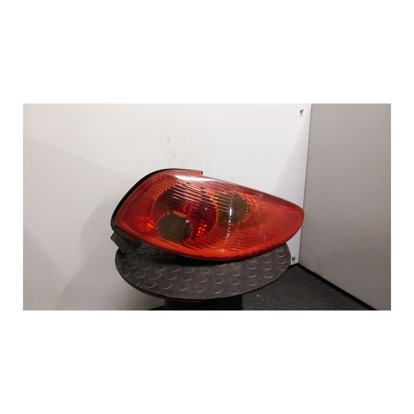 FANALE POST. OPR 09582 DX. 092 PEUGEOT 206 (09/98-06/09) 9HZ 6351N7
