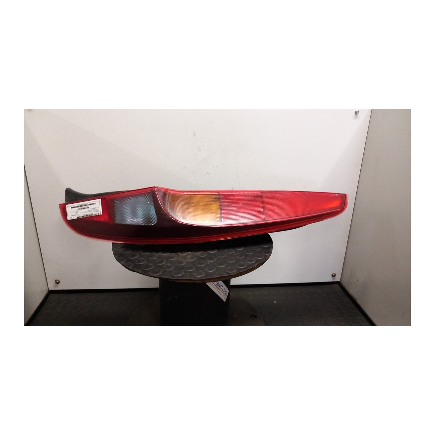 FANALE POST. DX. 104 FIAT PUNTO (1N/1P) (07/99-12/05) 188A4000 46523769