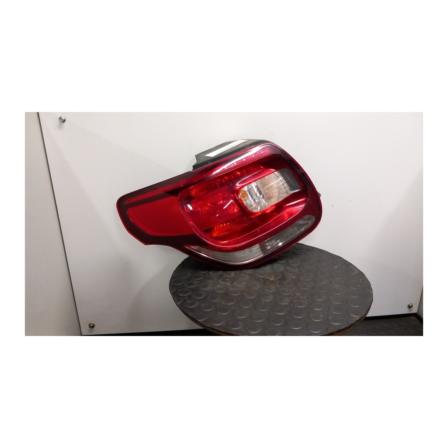 FANALE POST. SX. 108 CITROEN DS3 (11/09-01/16) 8FP 9676973880