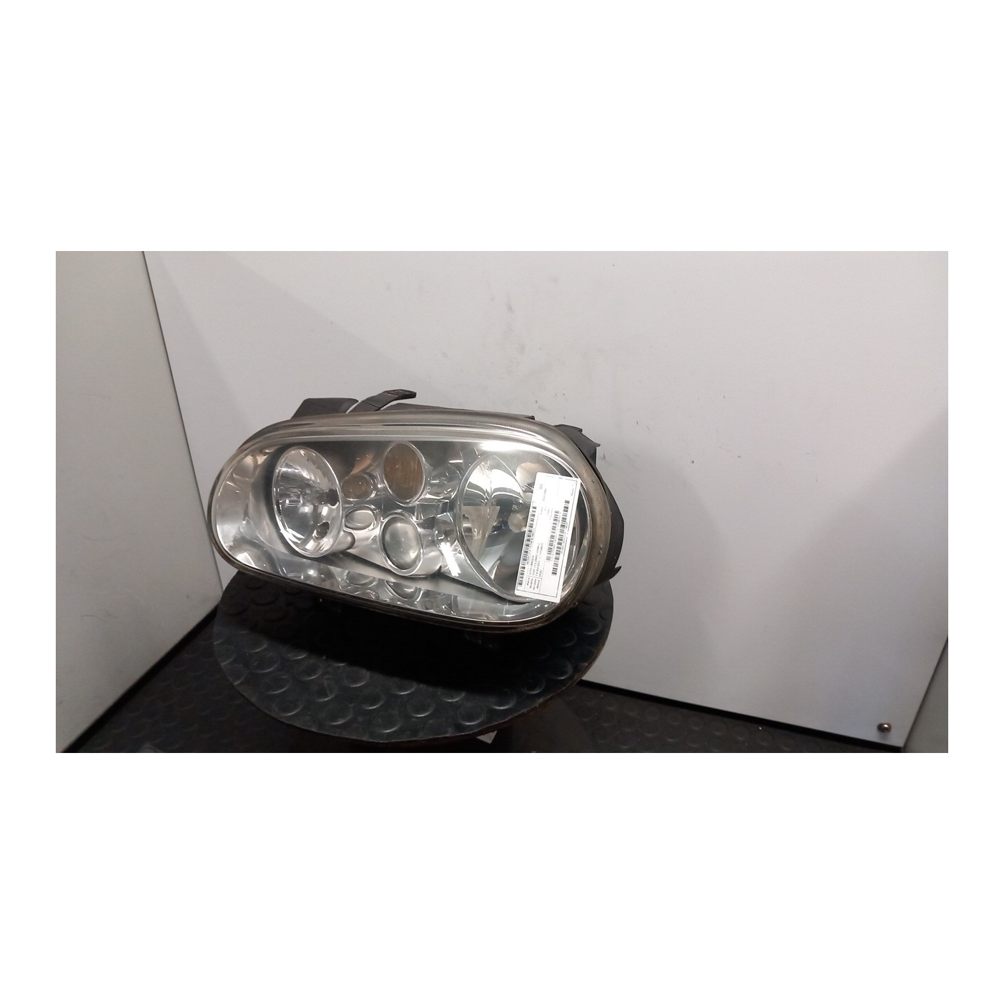 PROIETTORE C/FENDI SX. 121 VOLKSWAGEN GOLF (1J) (09/97-03/06) BCB 1J1941017N