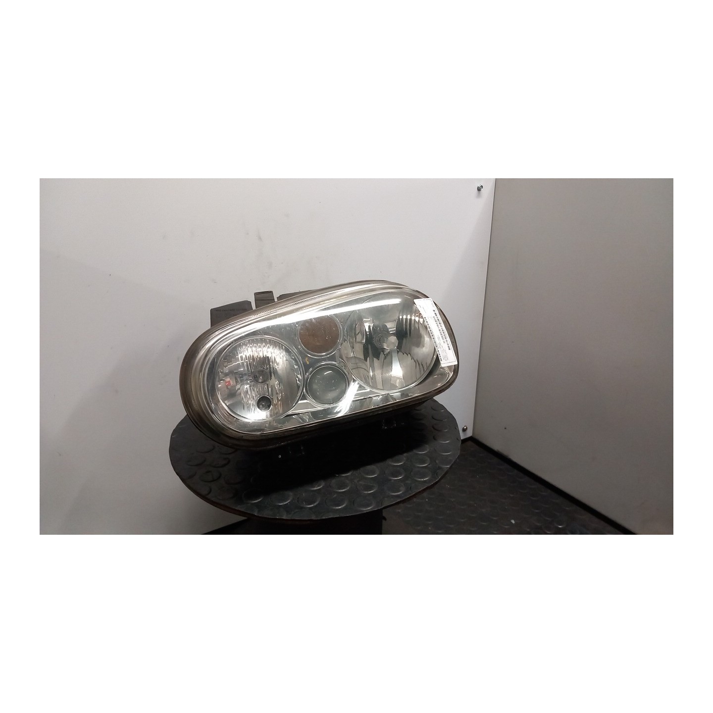 PROIETTORE C/FENDI SX. 121 VOLKSWAGEN GOLF (1J) (09/97-03/06) BCB 1J1941017N