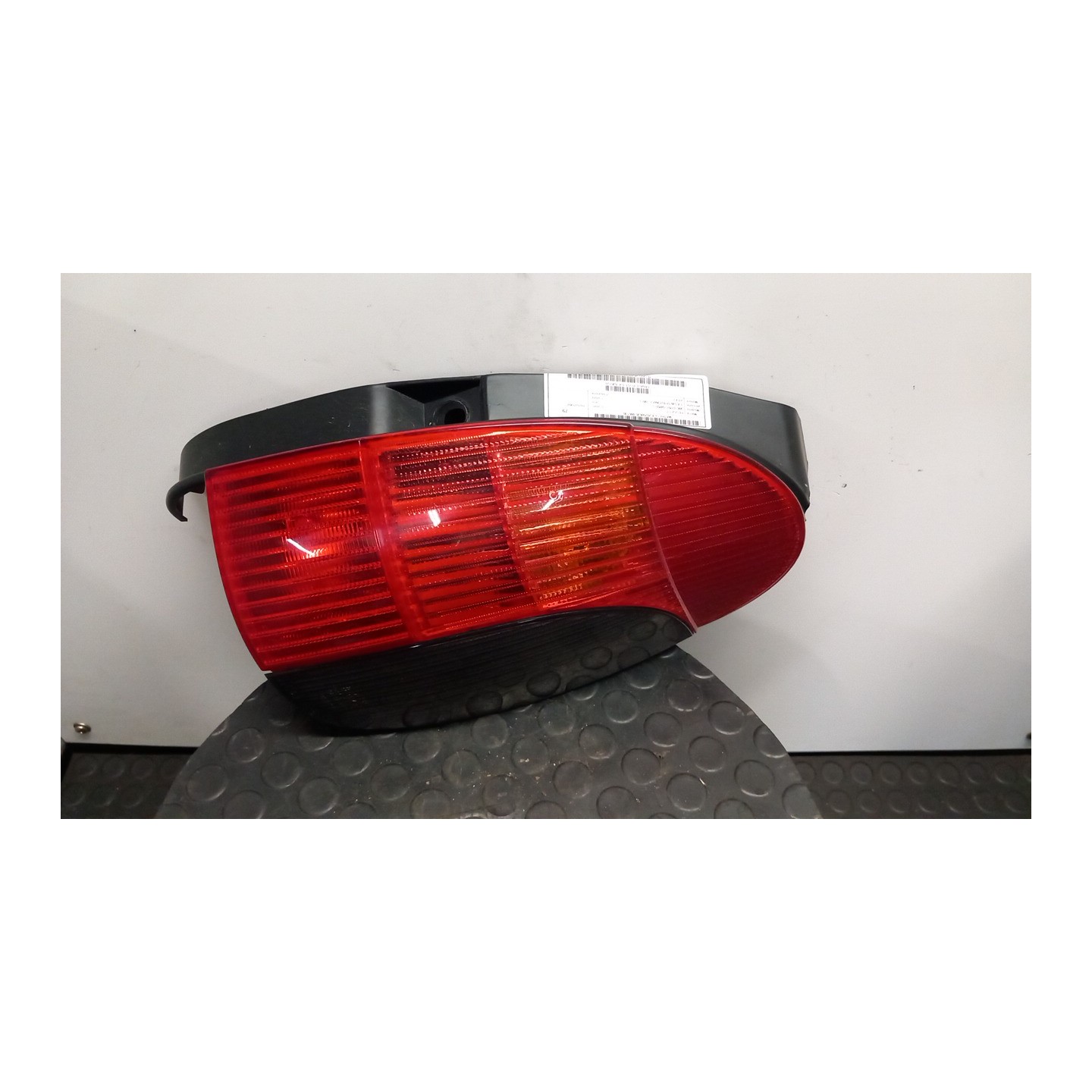 FANALE POST. DX. 130 PEUGEOT 306 (01/97-04/02) KFX 6351J3