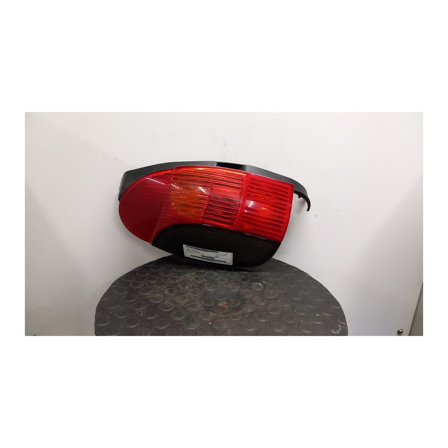 FANALE POST. SX. 131 PEUGEOT 306 (01/97-04/02) KFX 6350J3