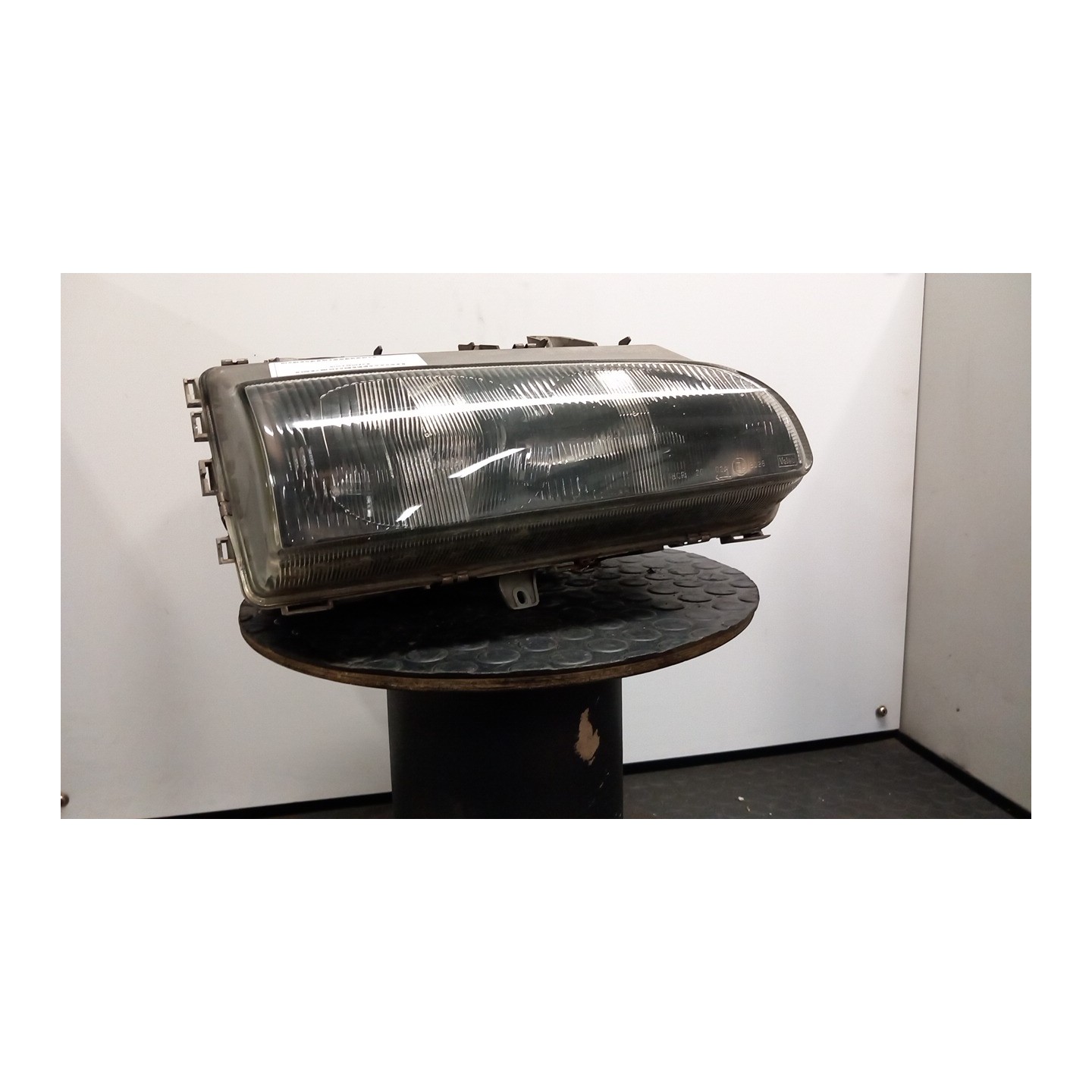 PROIETTORE PARABOLA SEMPLICE-8209 DX. 006 PEUGEOT 306 (01/97-04/02) RHY 6205Q5