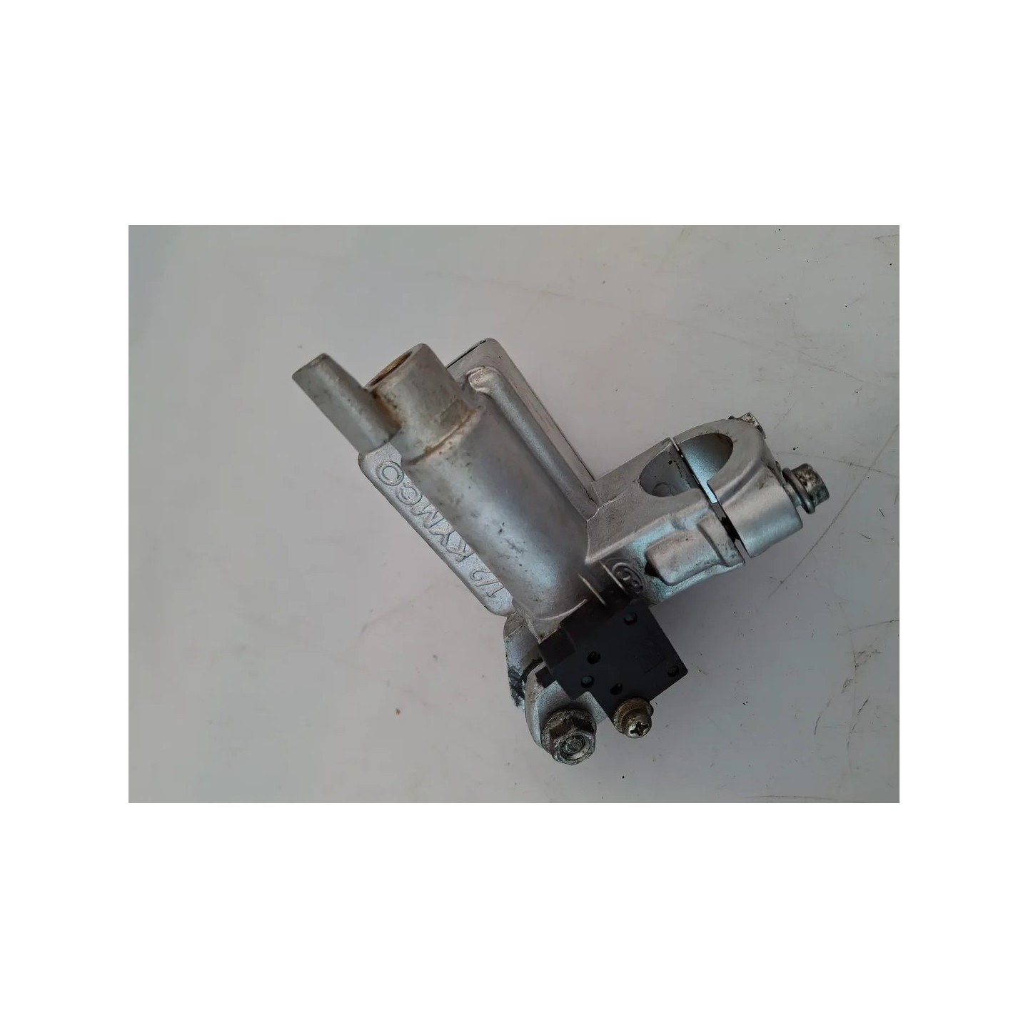Pompa con serbatoio liquido freni anteriore con leva Kymco Agility 150 R16 (E3) Agility 150 R16 
