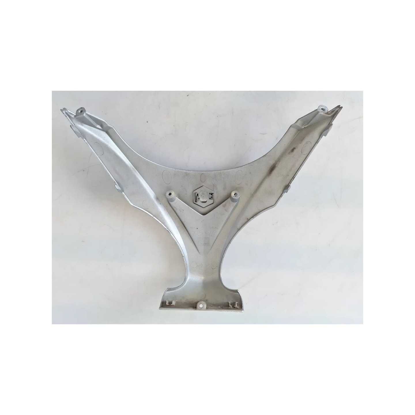 Supporto stemma anteriore Piaggio X9 250 (E2) X9 250 Evolution 