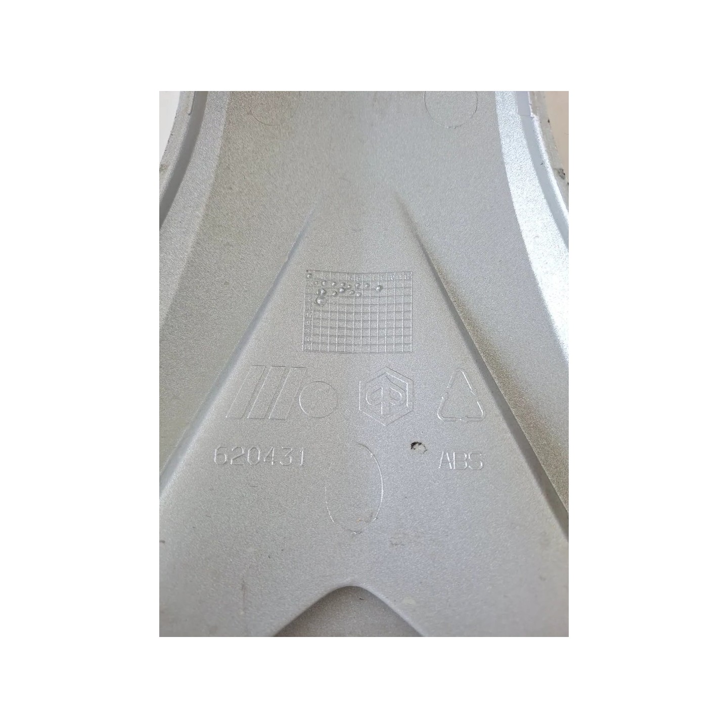 Supporto stemma anteriore Piaggio X9 250 (E2) X9 250 Evolution 
