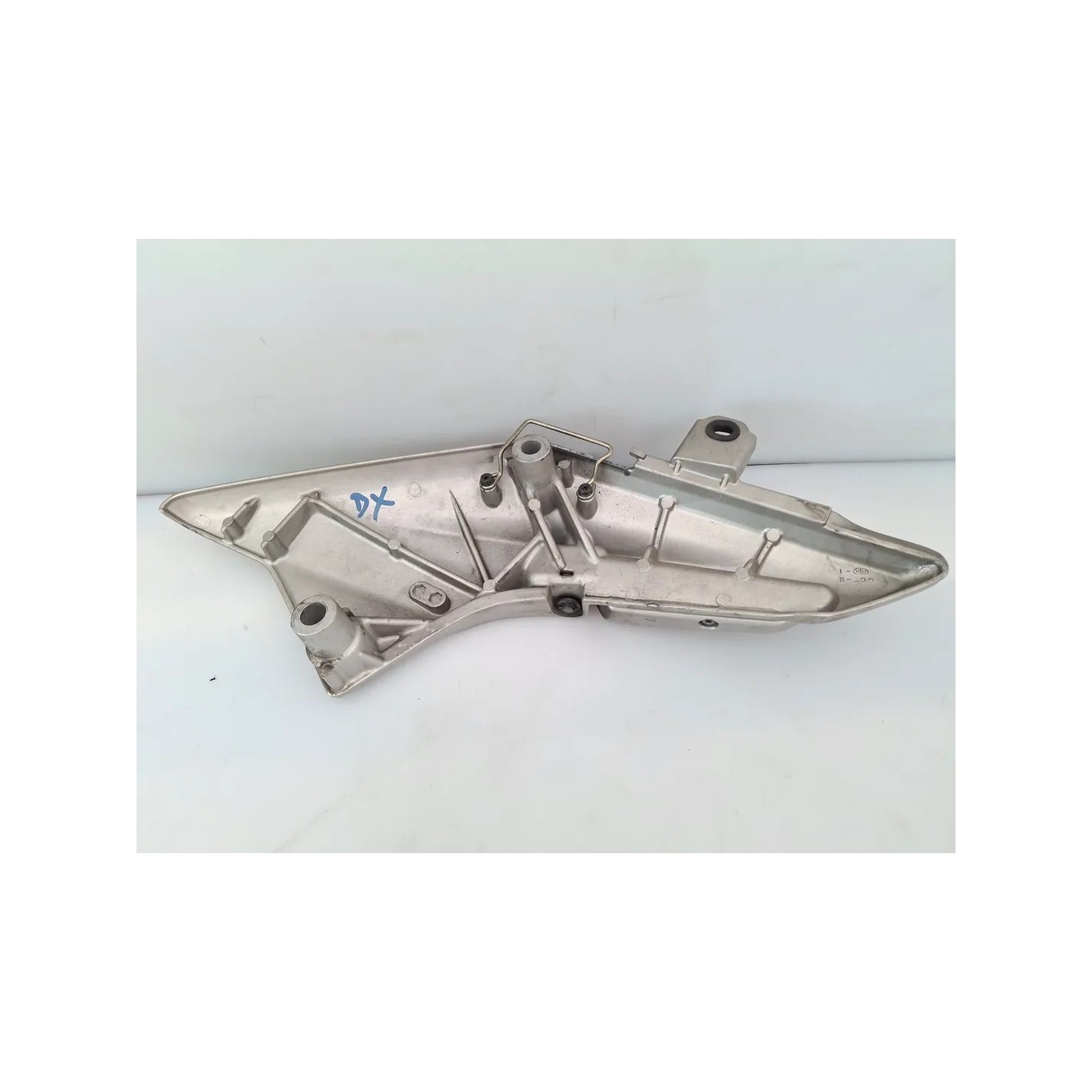 Supporto pedana appoggiapiede posteriore Honda Silver Wing 600 (E1) Silver Wing Destro