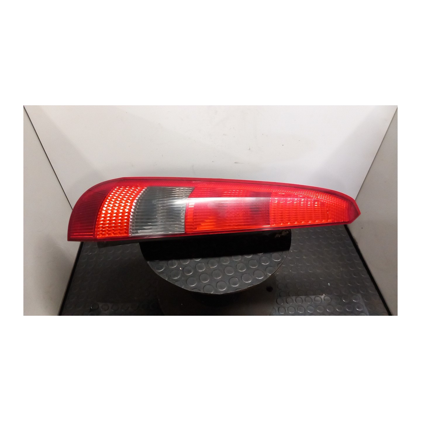 FANALE POST. SX. 070 FORD FIESTA (CBK) (03/02-12/05) F6JA 1324578