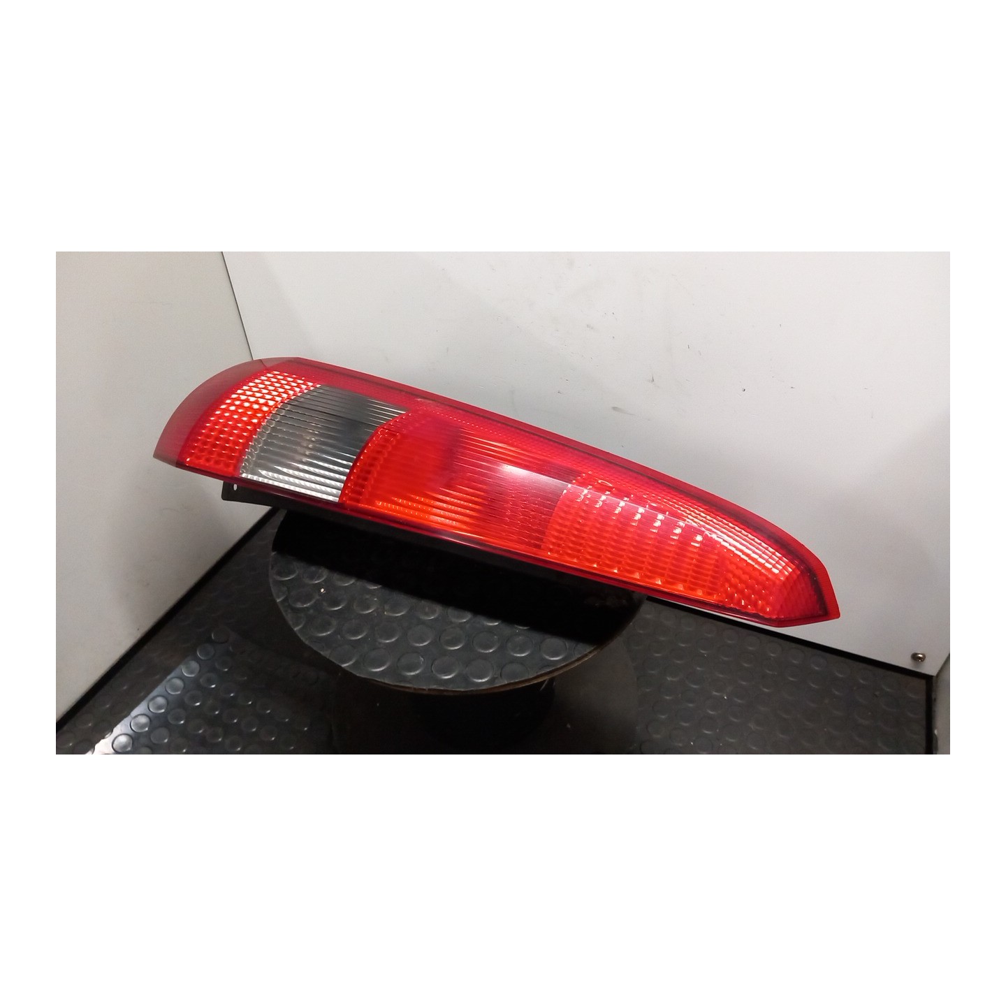 FANALE POST. SX. 070 FORD FIESTA (CBK) (03/02-12/05) F6JA 1324578